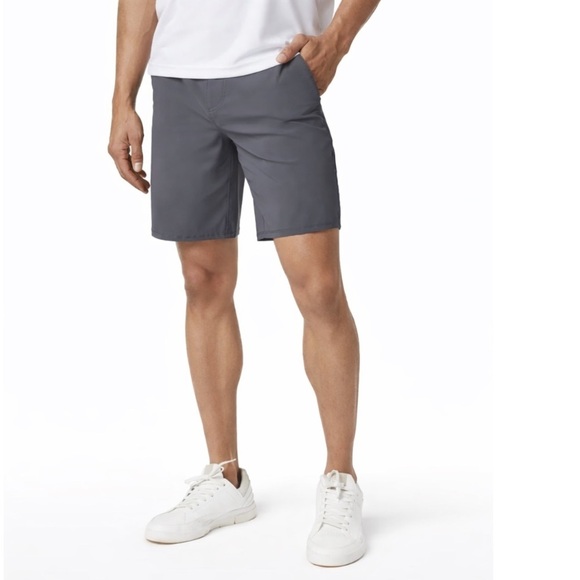 Vuori Other - Vuori “Meta” Shorts 8" Inseam In Charcoal Size 36 Excellent Condition!